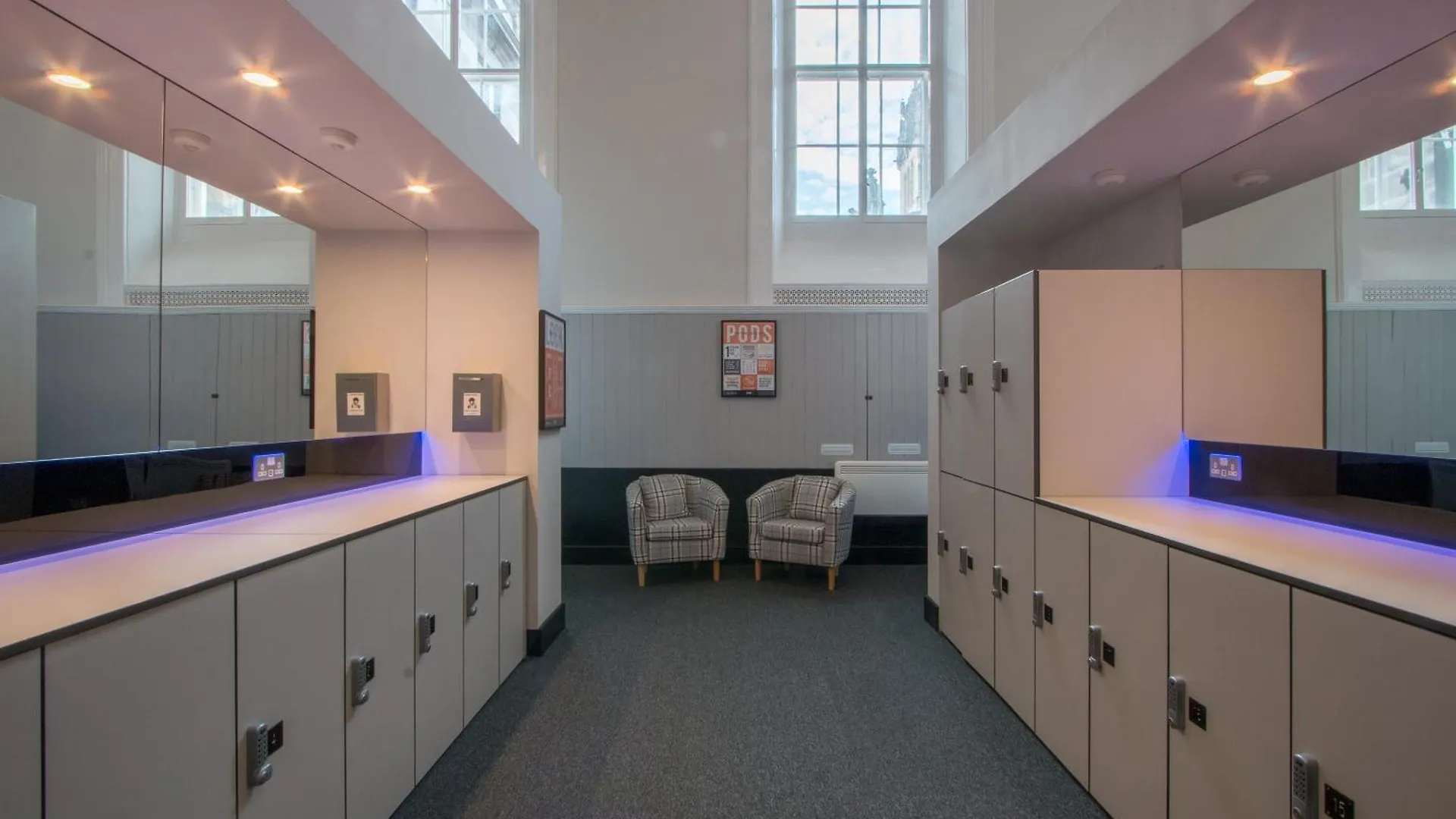 Code Pod - The Court - Edinburgh Hostel