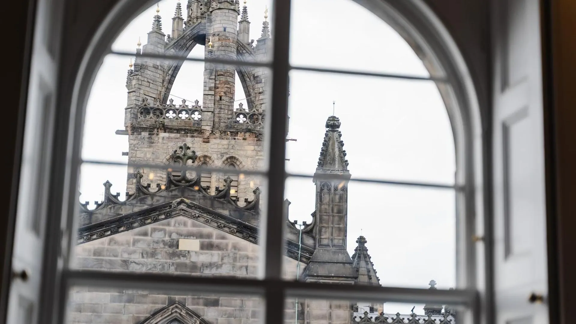 Code Pod - The Court - Edinburgh Hostel