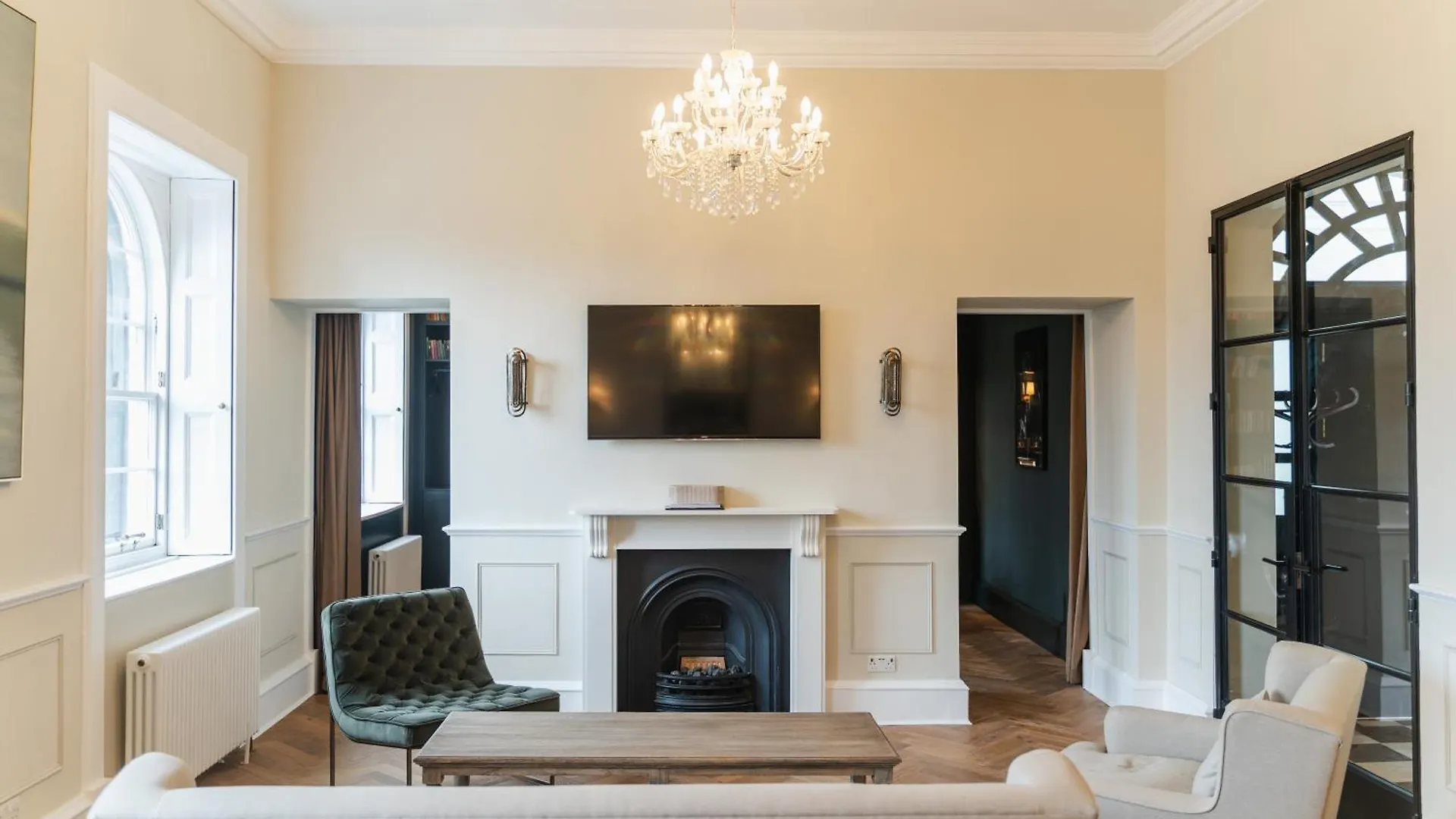 Code Pod - The Court - Edinburgh Hostel United Kingdom